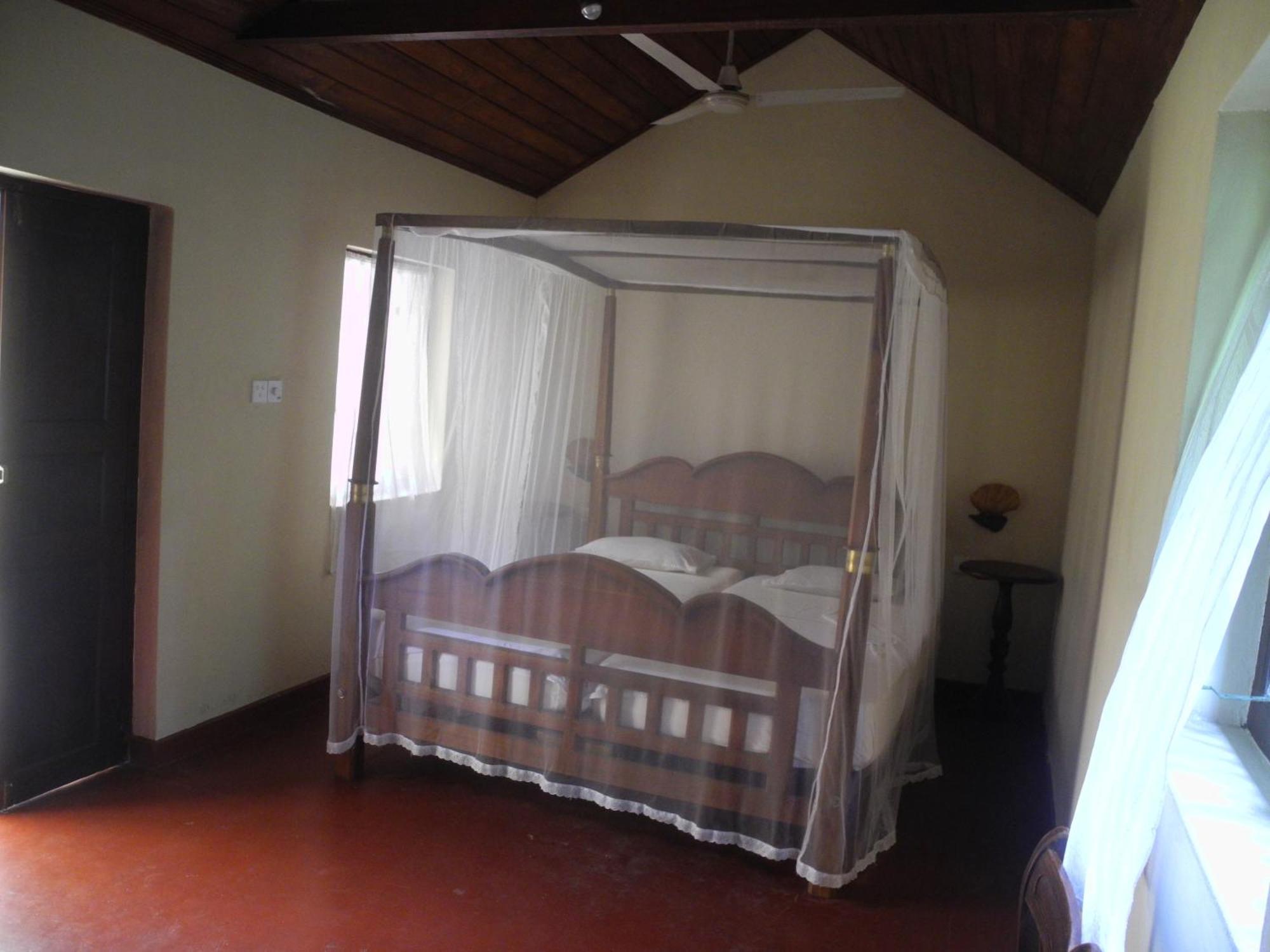 Top Of The Hill Guesthouse Weligama Exterior photo