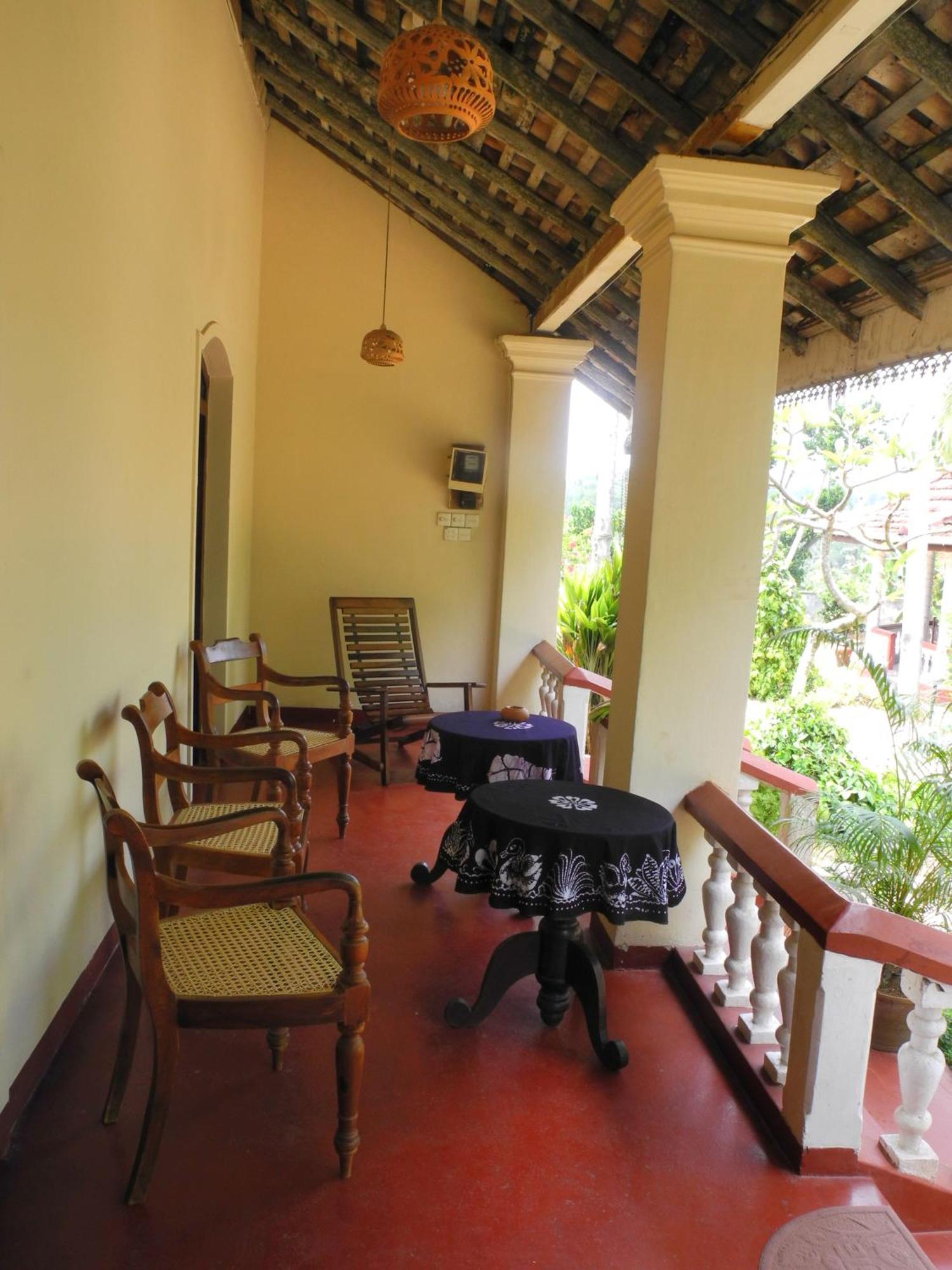 Top Of The Hill Guesthouse Weligama Exterior photo