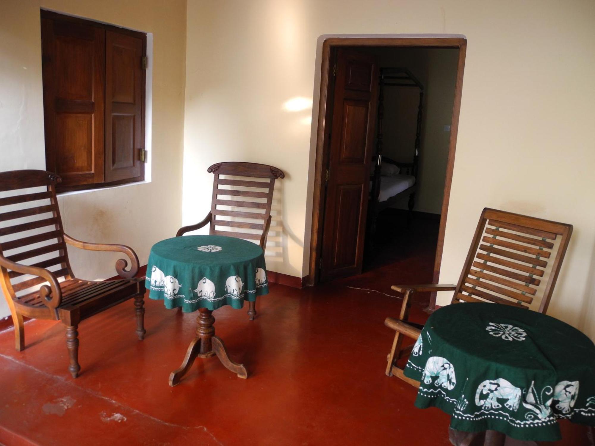 Top Of The Hill Guesthouse Weligama Exterior photo