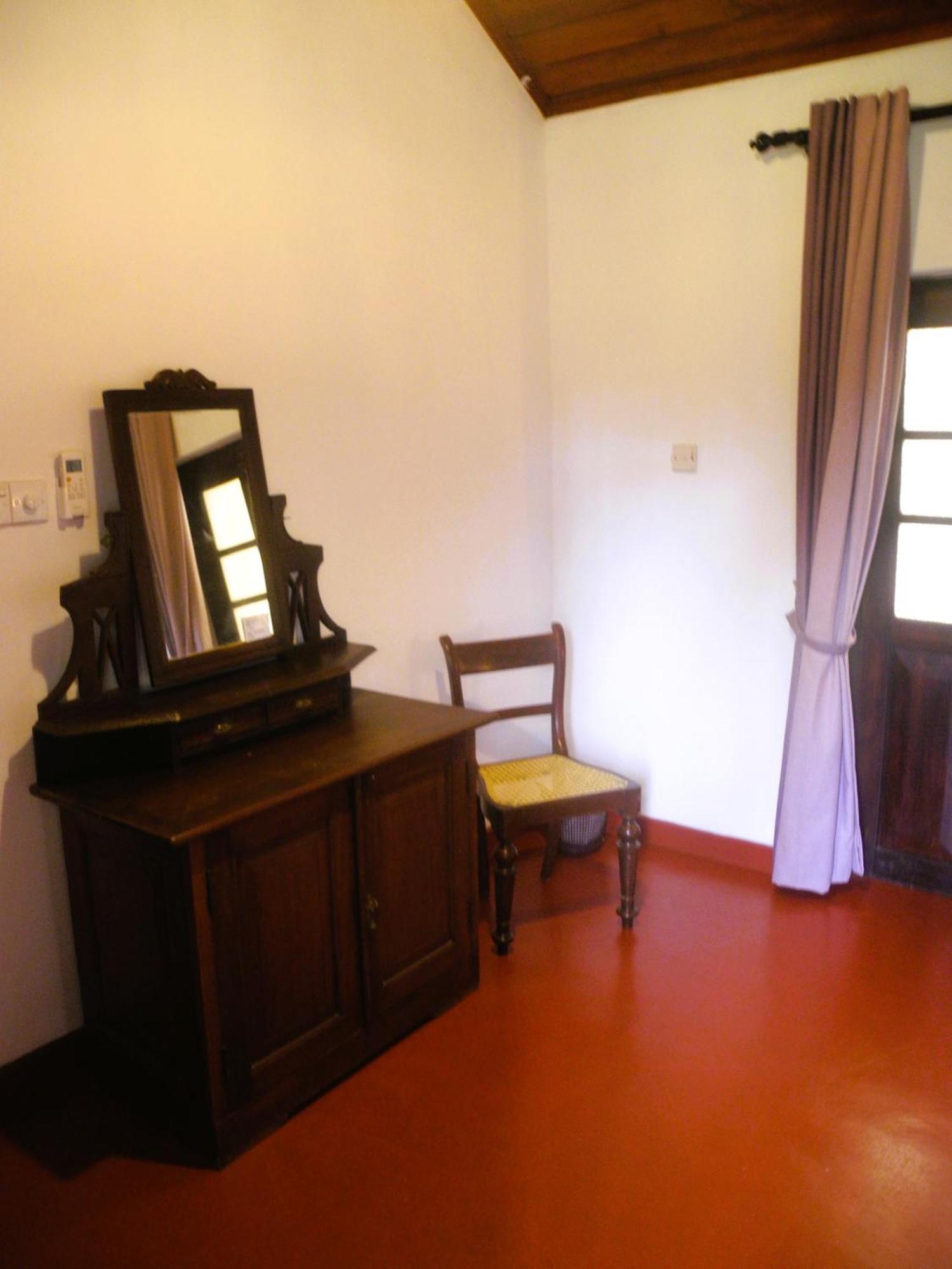 Top Of The Hill Guesthouse Weligama Exterior photo